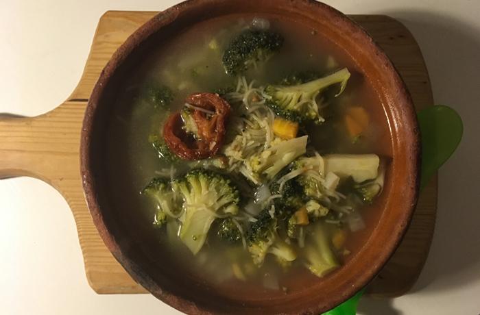 #LunesSinCarne: Sopa de fideos y verduras